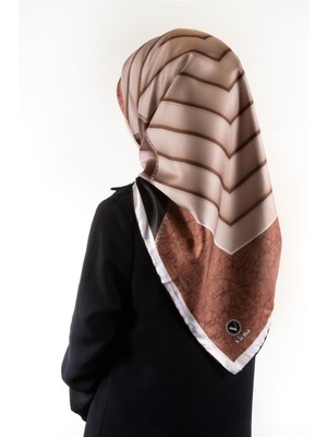Violla Twill Zigzag Desenli Bakır Renkli 90X90 Eşarp (Ipek Içermez) Kenar Dikiş Şekli El Dikişli