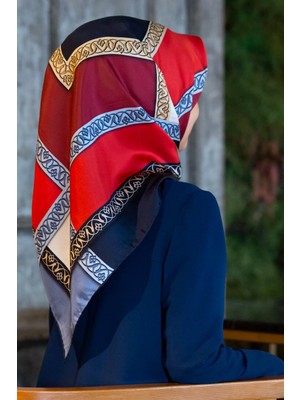 Vissona %100 Twill Ipek Geometrik Desenli Lacivert - Kırmızı Renkli 90X90 Eşarp Dikim Şekli : El Dikişi