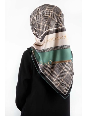 Violla Twill Kemer ve Zincir Detaylı Ekose Desenli Petrol Yeşili Renkli 90X90 Eşarp (Ipek Içermez) Kenar Dikiş Şekli El Dikişli