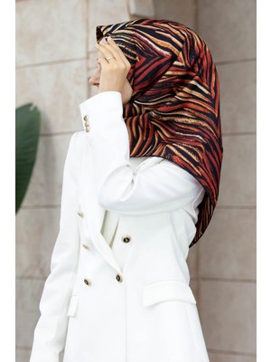 Vissona %100 Twill Ipek Yaprak Desenli Siyah - Kırmızı Renkli 90X90 Eşarp Dikim Şekli : El Dikişi