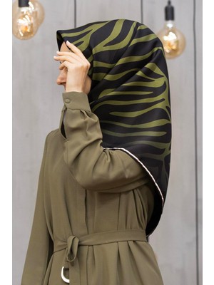 Vissona %100 Twill Ipek Zebra Desenli Haki - Siyah Renkli 90X90 Eşarp Dikim Şekli : El Dikişi