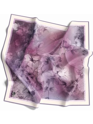 Violla Kristal Batik Çiçek Desenli Lila Renkli 90X90 Eşarp (Ipek Içermez) Kenar Dikiş Şekli El Dikişli