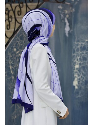 Vissona Lüks Medine Ipeği Çizgi Desenli Lacivert Renkli 75X195 Kırışmaz Şal Moss Krep Dikiş Tipi Italyan Dikişli