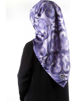 Violla Twill Barok Desenli Lacivert Renkli 90X90 Eşarp (Ipek Içermez) Kenar Dikiş Şekli El Dikişli