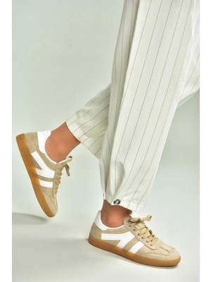 Fox Shoes U652861402 Bej Süet Kadın Spor Ayakkabı Sneakers