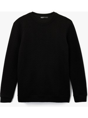 Koton Uzun Kollu Regular Fit Dokulu Bisiklet Yaka Sweatshirt