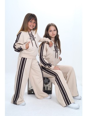 Asortix Kız Çocuk Oversize Eşofman Takımı – Kanguru Cepli, Kapüşonlu, %100 Pamuk 2 Iplik KUMAŞ-EŞT-0031-308