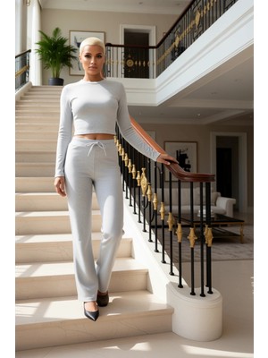 Kadın Alt Üst Düz Renk Fit Kesim Uzun Kollu Crop Üst Rahat Kalıp Geniş Paça Örme Pantolon Takımı