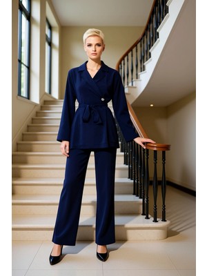 Kadın Alt Üst Modern Kruvaze Yaka Uzun Kollu Gömlek ve Rahat Kesim Geniş Paça Pantolon Takım