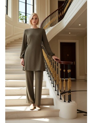 Kadın Alt Üst Aerobin Tunik Pantolon Takım Kuşgözü Bağlama Detaylı Konforlu Şık Günlük Giyim Seçimi