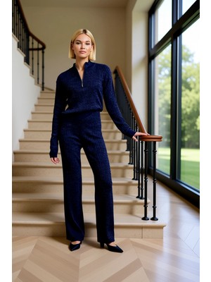 Kadın Alt Üst Fermuarlı Dik Yaka Fitilli Triko Kazak ve Geniş Paça Pantolon Takımı Kışlık ve Şıklık