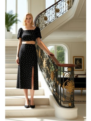 Kadın Alt Üst Puantiyeli Kare Yaka Balon Kol Bluz ve Yırtmaç Detaylı Midi Etek Takım Yaz Koleksiyonu