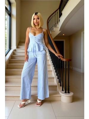 Kadın Alt Üst Çizgili Askılı Peplum Bluz ve Geniş Paça Pantolon Takımı Günlük Şıklık ve Konfor Şık