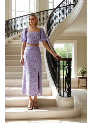 Kadın Alt Üst Puantiyeli Kare Yaka Balon Kol Bluz ve Yırtmaç Detaylı Midi Etek Takım Yaz Koleksiyonu