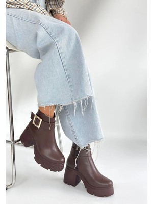 Butik Pinma Kahverengi Cilt Topuklu Bot