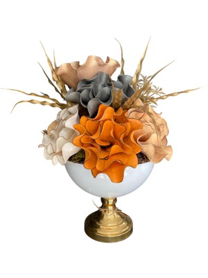 Madam Concept Gold Detaylı Seramik Vazo Içinde Yapay Çiçek Aranjmanı / Turuncu, Beyaz,siyah Renk Sçenekleri