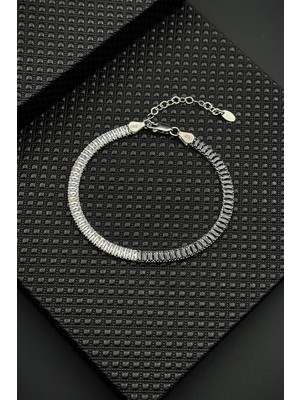 Frnch 925 Ayar Gümüş Siyah-Beyaz Baget Taşlı Gümüş Renk Erkek Bileklik FRJ12636-3636-AB