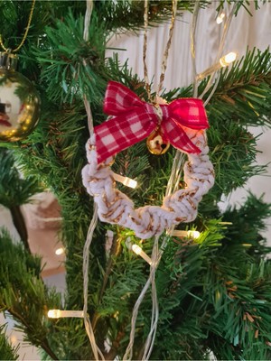 Empressco Şık Bej Yılbaşı Süsleri, Evinizde Sıcak ve Güzel Bir Atmosfer Yaratır