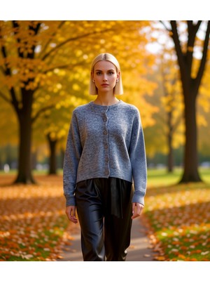 Benerly Kadın Bisiklet Yaka Düşük Kol Oversize Kesim Triko Hırka Kış Günleri Konforlu Şık Bir Dış Giyim