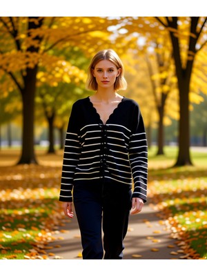 Benerly Kadın Çizgili Fisto V Yaka Bağlama Detaylı Triko Kazak Uzun Kollu Rahat Kesim Günlük Şıklık ve
