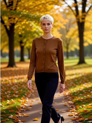 Benerly Kadın Regular Fit Bisiklet Yaka Düğmeli Triko Hırka Uzun Kollu Basic Kesim Konforlu Günlük Stil