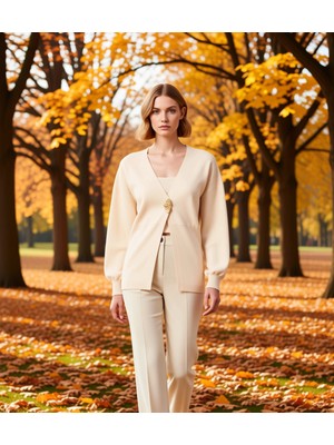 Benerly Kadın V Yaka Düşük Kol Triko Hırka ve Askılı Bluz Ikili Takım Modern ve Rahat Tasarım Detaylı