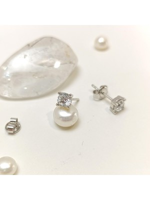 Genel Tek Taş Vidalı Küpe 14 Ayar Altın Hd Videolu