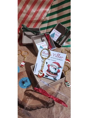 Empressco 5'li Noel Baba Anahtarlık Seti, Yılbaşı Şıklığı ve Güzel Hediye Seçeneği