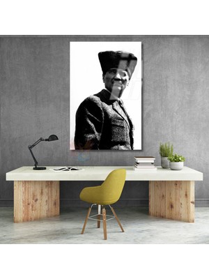 Artarilion Cam Tablo Atatürk Görseli Siyah Beyaz Dikey Duvar Tablosu Ev Ofis Dekoru