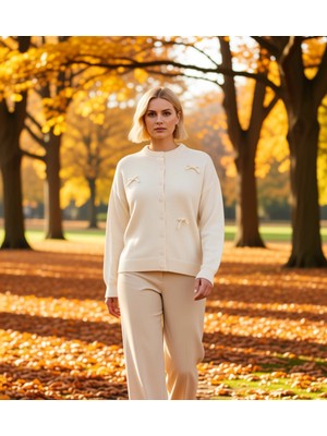 Benerly Kadın Fiyonk Işlemeli Bisiklet Yaka Uzun Kollu Regular Kesim Triko Hırka Rahat ve Şık Görünüm