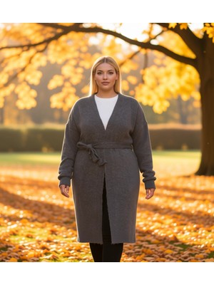 Benerly Kadın Giyiminde ve Konforu Birleştiren V Yaka Uzun Triko Hırka Düşük Kol Detayı Rahat Kalıp