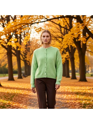 Benerly Kadın Geniş Kalıp Yumuşak Dokulu Triko Hırka Düğmeli Ön Kapanış Uzun Kollu Rahat Kesim Şık