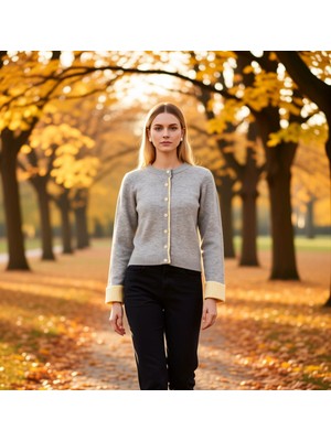 Benerly Kadın Regular Kesim Bisiklet Yaka Garnili Uzun Kollu Triko Hırka ve Zarafet Bir Arada Spor