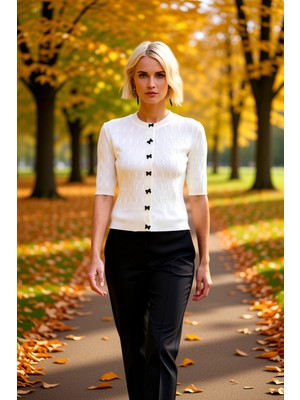 Benerly Özel Dokulu Premium Iplik Saç Örgü Desenli Şık Kurdele Düğmeli Kısa Kesim Triko Hırka Kadın