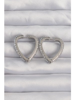 Eco Port Pirinç Gümüş Renk Zirkon Taşlı Motifli Kalp Küpe