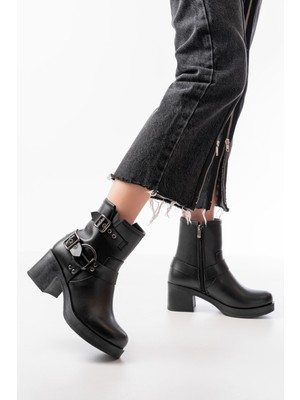 Zerenyus ZRİN-3028 Premium Siyah Toka Aksesuarlı Fermuarlı Topuklu Günlük Kadın Bot