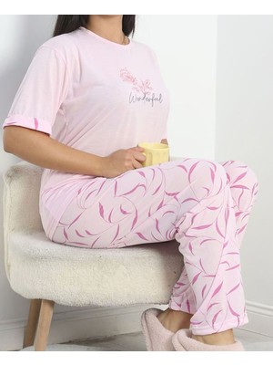 Meri Kadın Büyük Beden Yuvarlak Yaka Pembe Kısa Kol Desenli Pijama Takımı