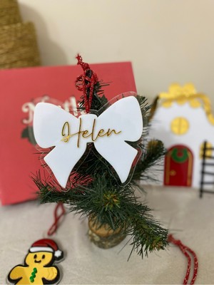 Empressco Beyaz Pleksi Ayna Isimli Yılbaşı Ağacı Süsü, Hatıra ve Hediye Seçenekleriyle.