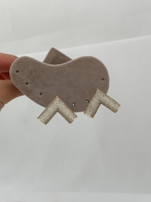 H&S Aksesuar V Model Taşlı Gold Detaylı Kaplama Küpe