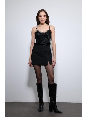 Antioch Siyah Dantel Detaylı Saten Top