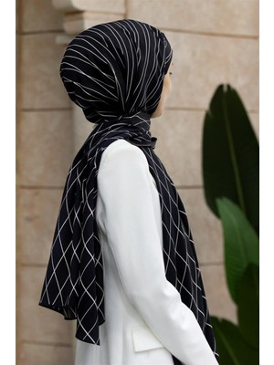 Vissona Lüks Medine Ipeği Geometrik Desenli Krem Renkli 75X195 Kırışmaz Şal Moss Krep Dikiş Tipi Italyan Dikişli