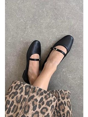 Straswans Wigins Kadın Hakiki Deri Babet Siyah