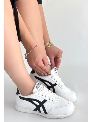 Shoegar Zlay Beyaz Cilt Siyah Detaylı Bağcıklı Spor Ayakkabı
