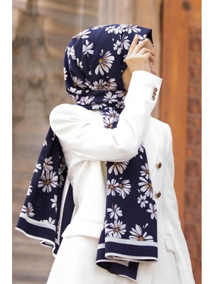 Vissona Lüks Medine Ipeği Papatya Desenli Lacivert Renkli 75X195 Kırışmaz Şal Moss Krep Dikiş Tipi Italyan Dikişli