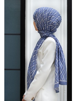 Vissona Lüks Medine Ipeği Geometrik Desenli Bebe Mavisi Renkli 75X195 Kırışmaz Şal Moss Krep Dikiş Tipi Italyan Dikişli
