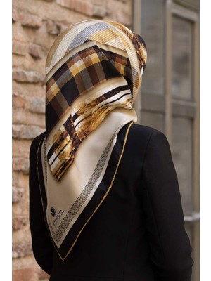 Vissona %100 Twill Ipek Ekose Desenli Gold - Siyah Renkli 90X90 Eşarp Dikim Şekli : El Dikişi
