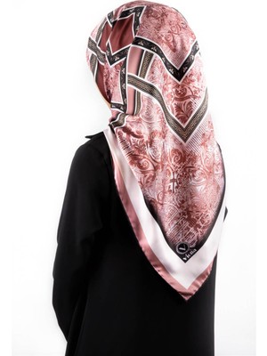 Violla Twill Geometrik Desenli Pudra Renkli 90X90 Eşarp (Ipek Içermez) Kenar Dikiş Şekli El Dikişli