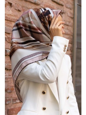 Vissona %100 Twill Ipek Ekose Desenli Pudra - Gri Renkli 90X90 Eşarp Dikim Şekli : El Dikişi