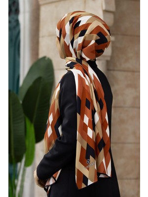 Vissona Lüks Medine Ipeği Geometrik Desenli Taba Renkli 75X195 Kırışmaz Şal Moss Krep Dikiş Tipi Italyan Dikişli