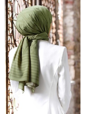 Vissona Lüks Medine Monogram Desenli Yağ Yeşili Renkli 75X195 Kırışmaz Şal Moss Krep Dikiş Tipi Italyan Dikişli